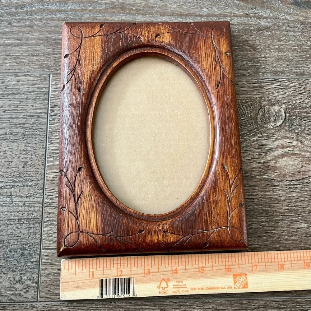Elegant Brown Wooden Photo Frame 7/9 inches